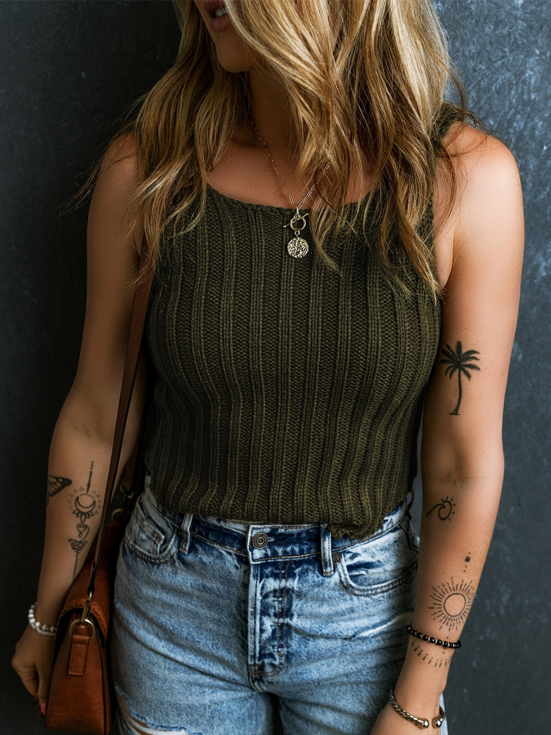 011ddefe-95c4-41ac-93b7-3a2773ae1b16-Max