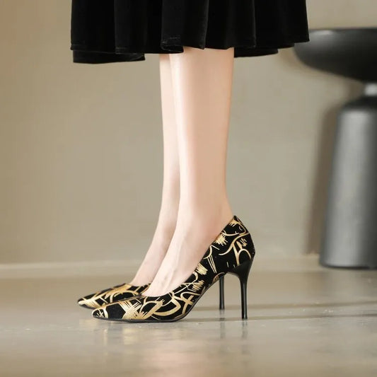 Point Toe Kitten Heels Pumps – Glamorous Comfort | Walbiz