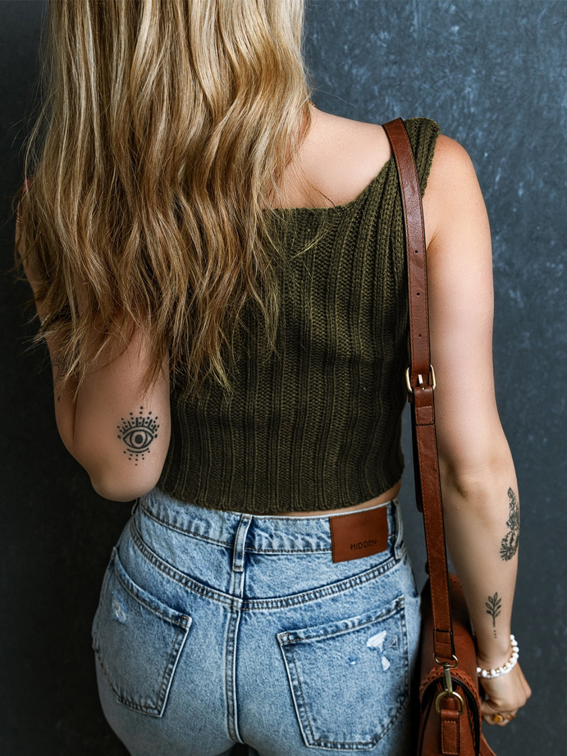 43ce0960-d6f9-44c0-a9b5-b6b6d5b14940-Max