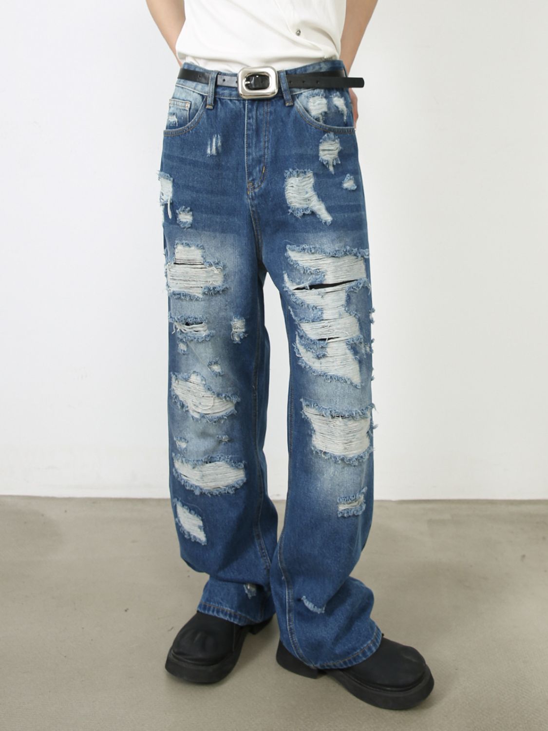 Men's Distressed Jeans with Pockets – Rugged Streetwear | Walbiz