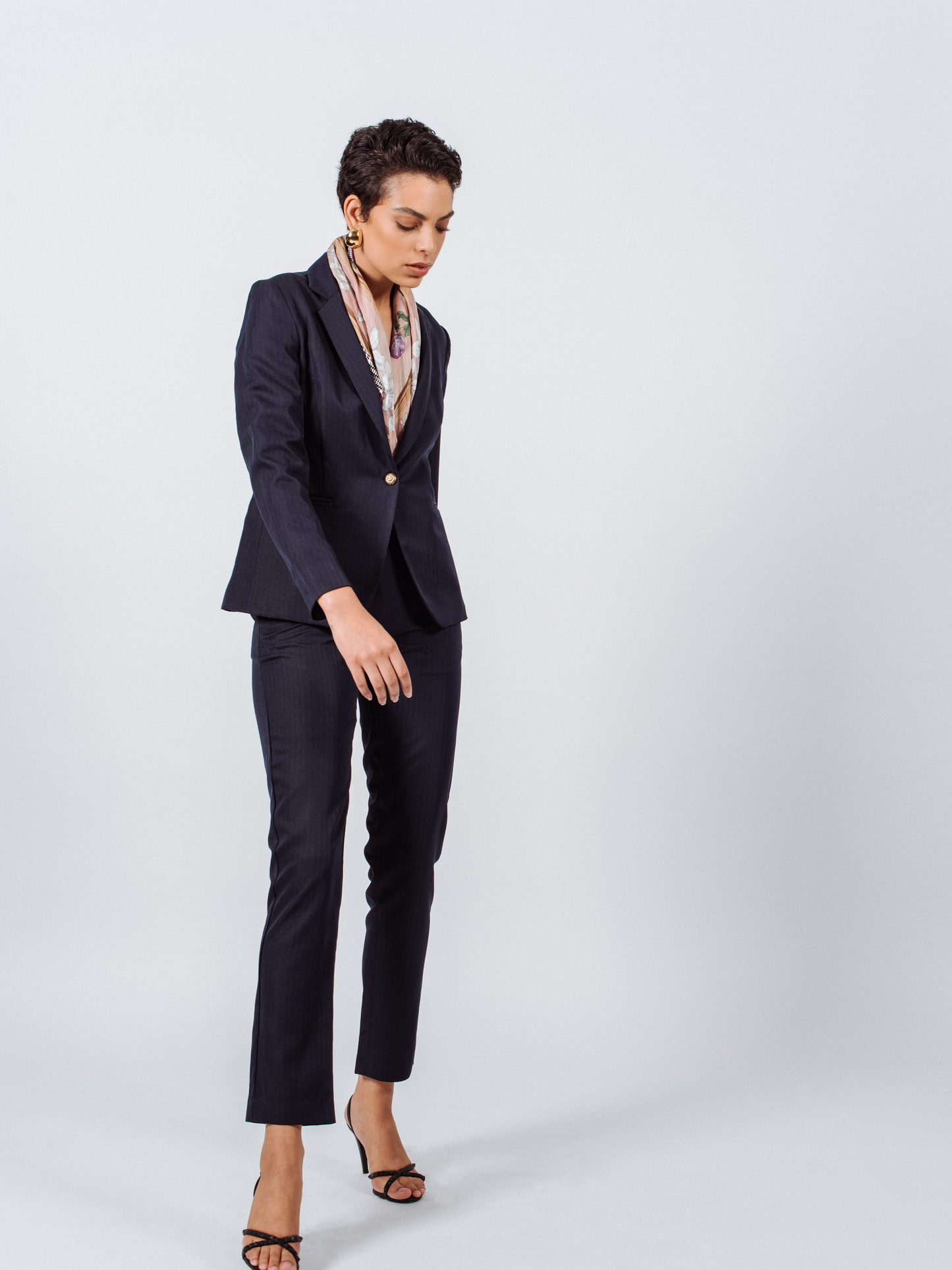 Tailoring Slim Pants in Navy Blue