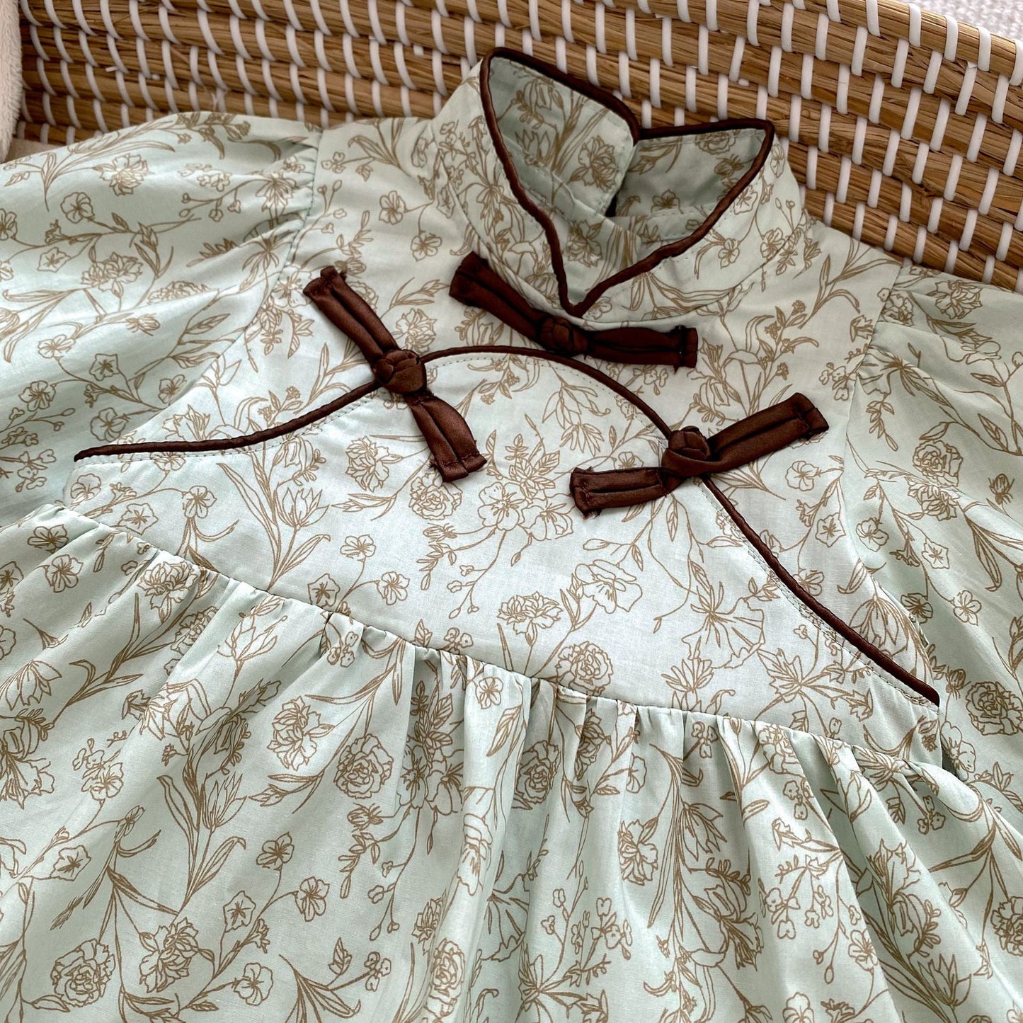 New Arrival Baby Girls Long Sleeves Floral Print Stand Collar