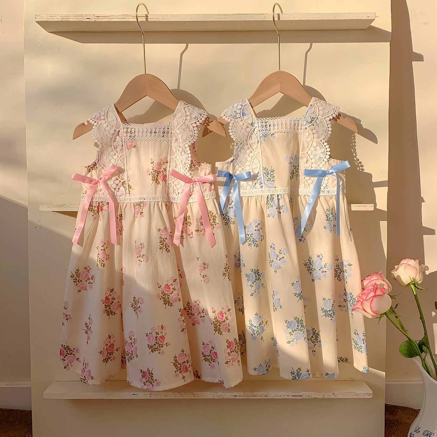 Summer Baby Kids Girls Sleeveless Flowers Printed and Embroidered